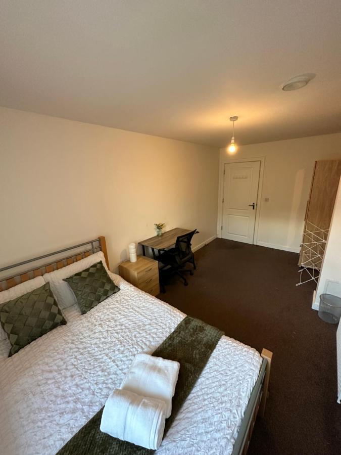 New Build 2 Bedroom With 2 Bath In London Exterior photo