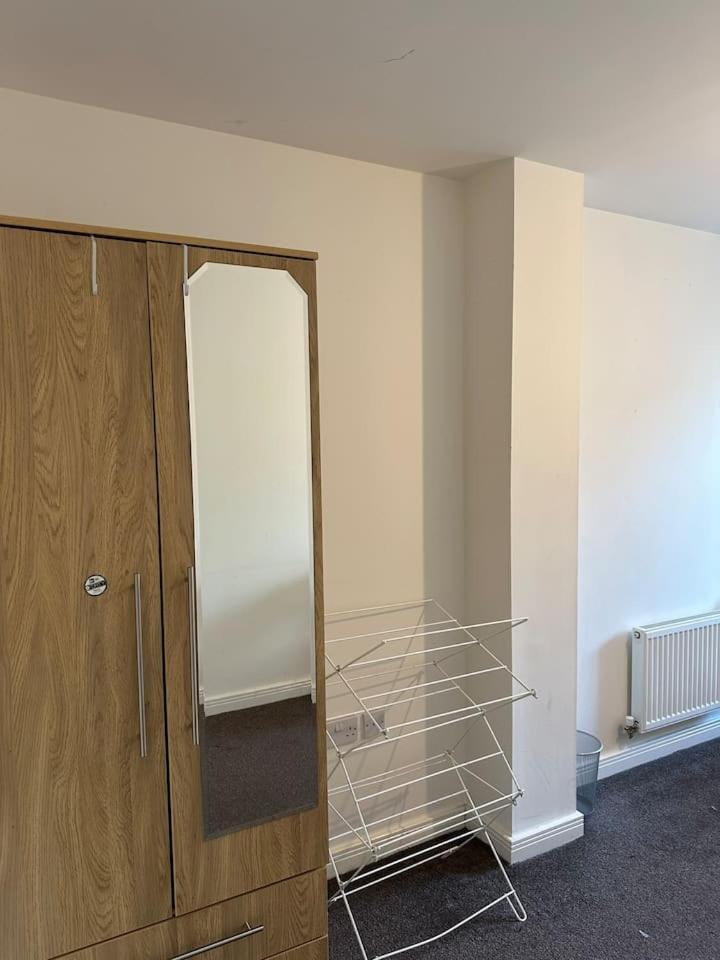 New Build 2 Bedroom With 2 Bath In London Exterior photo